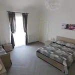 Palazzo Dei Vespri Bed & Breakfast 4*