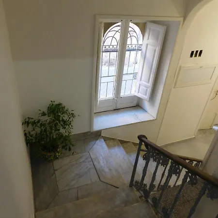 Palazzo Dei Vespri Bed & Breakfast *