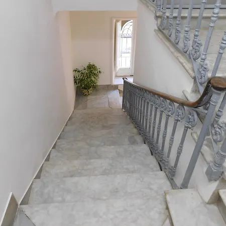 Palazzo Dei Vespri Caltagirone